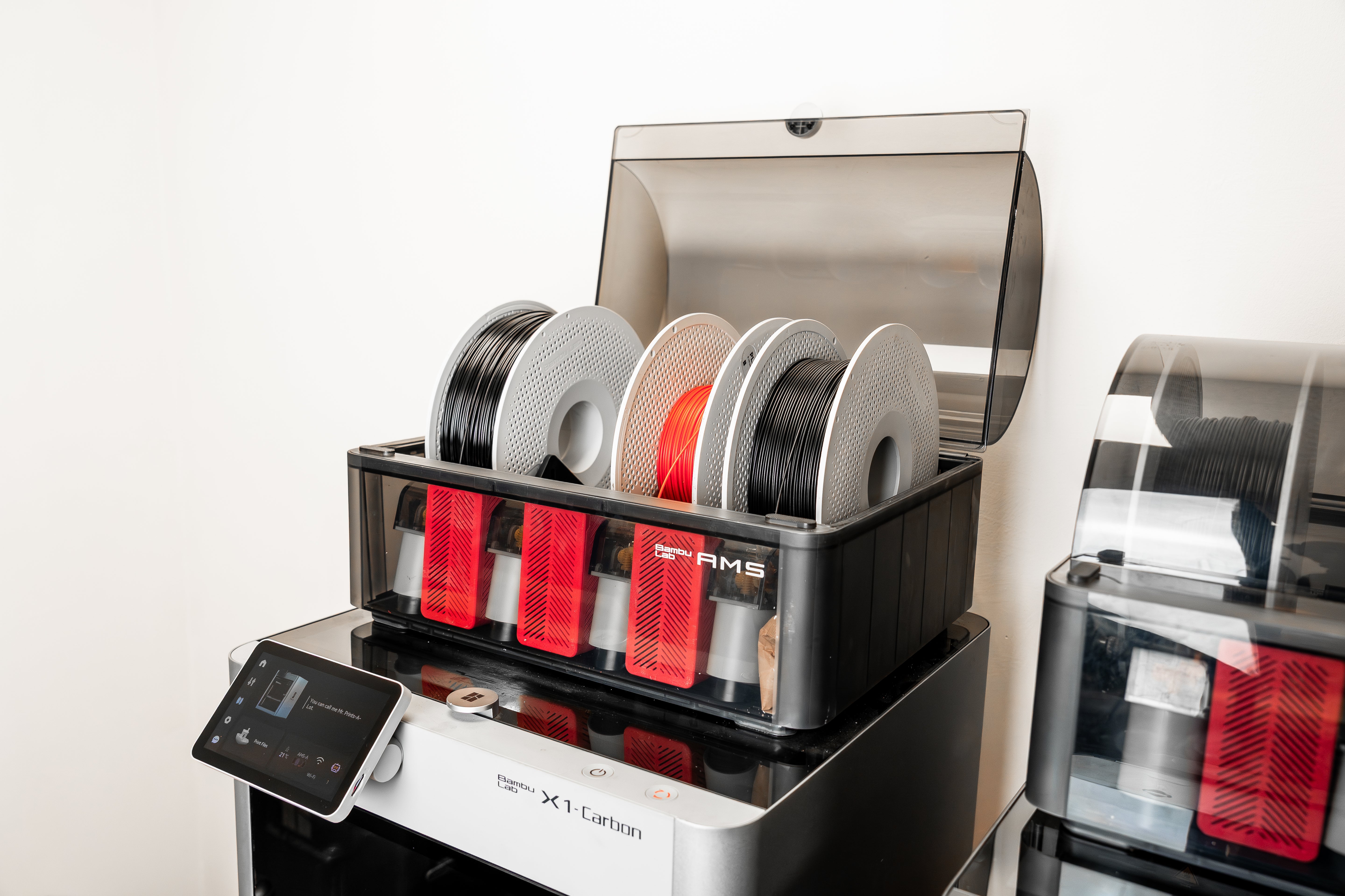 3d printer with spools of filament 